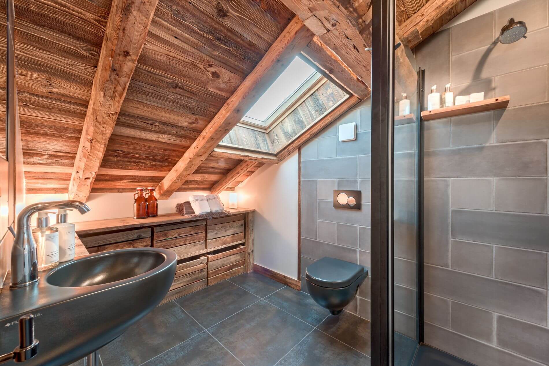 Morzine Luxury Rental Chalet Merlinte Shower Room
