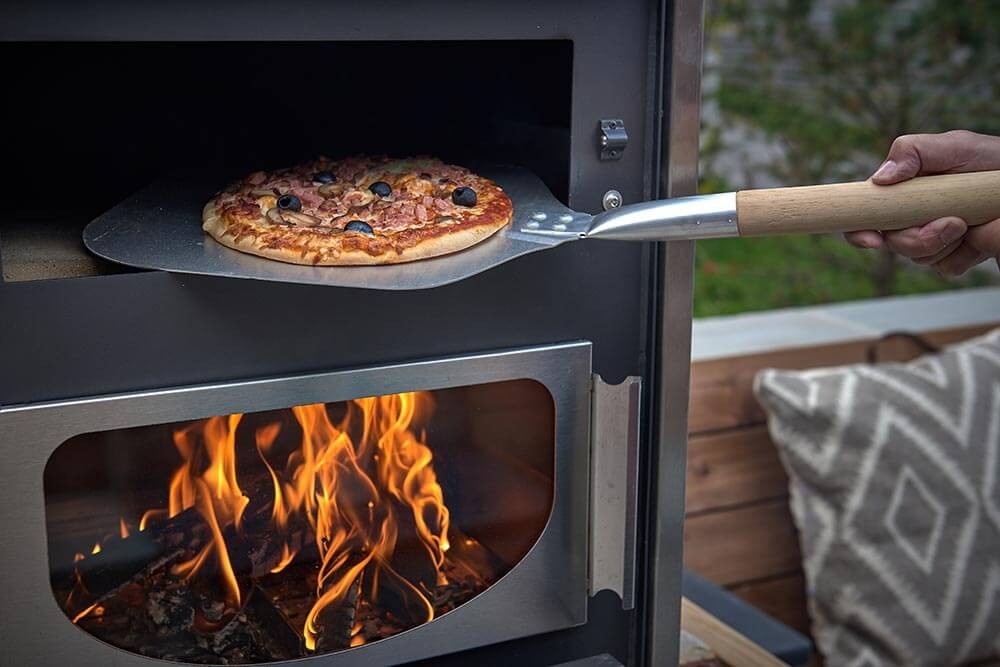 Morzine Luxury Rental Chalet Merlinute Pizza Oven 2