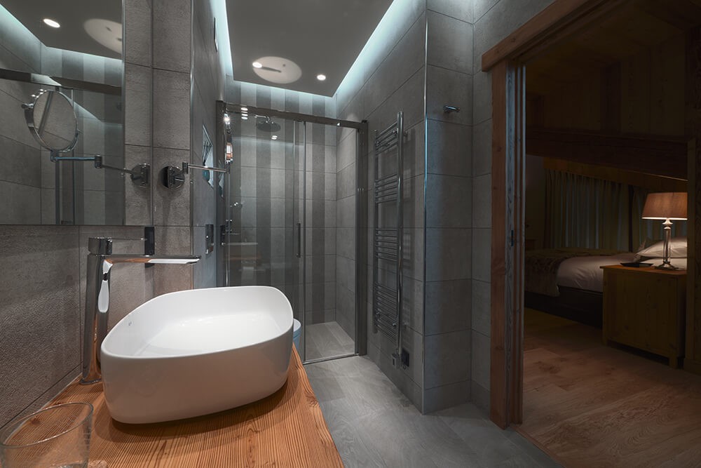 Morzine Luxury Rental Chalet Morzanite Shower Room