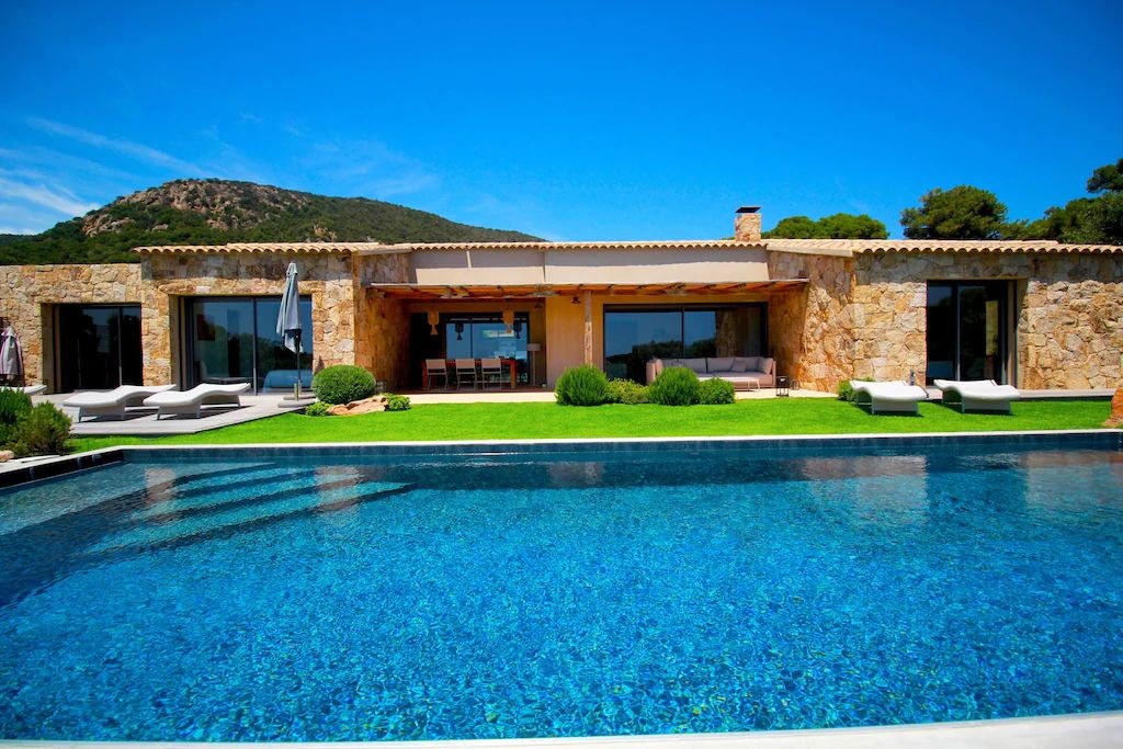 porto-vecchio-location-villa-luxe-poncharade