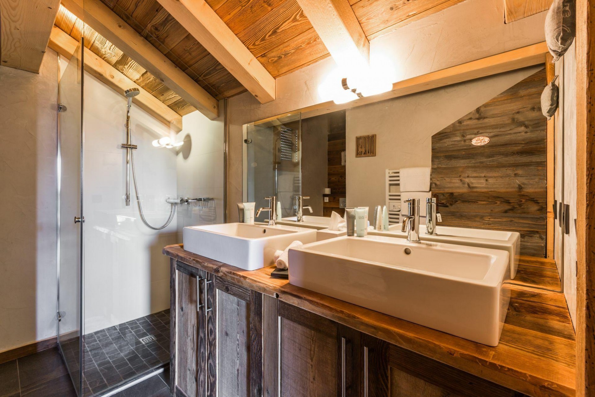 Saint Gervais Les Bains Location Chalet Luxe Greyvais Salle De Bain