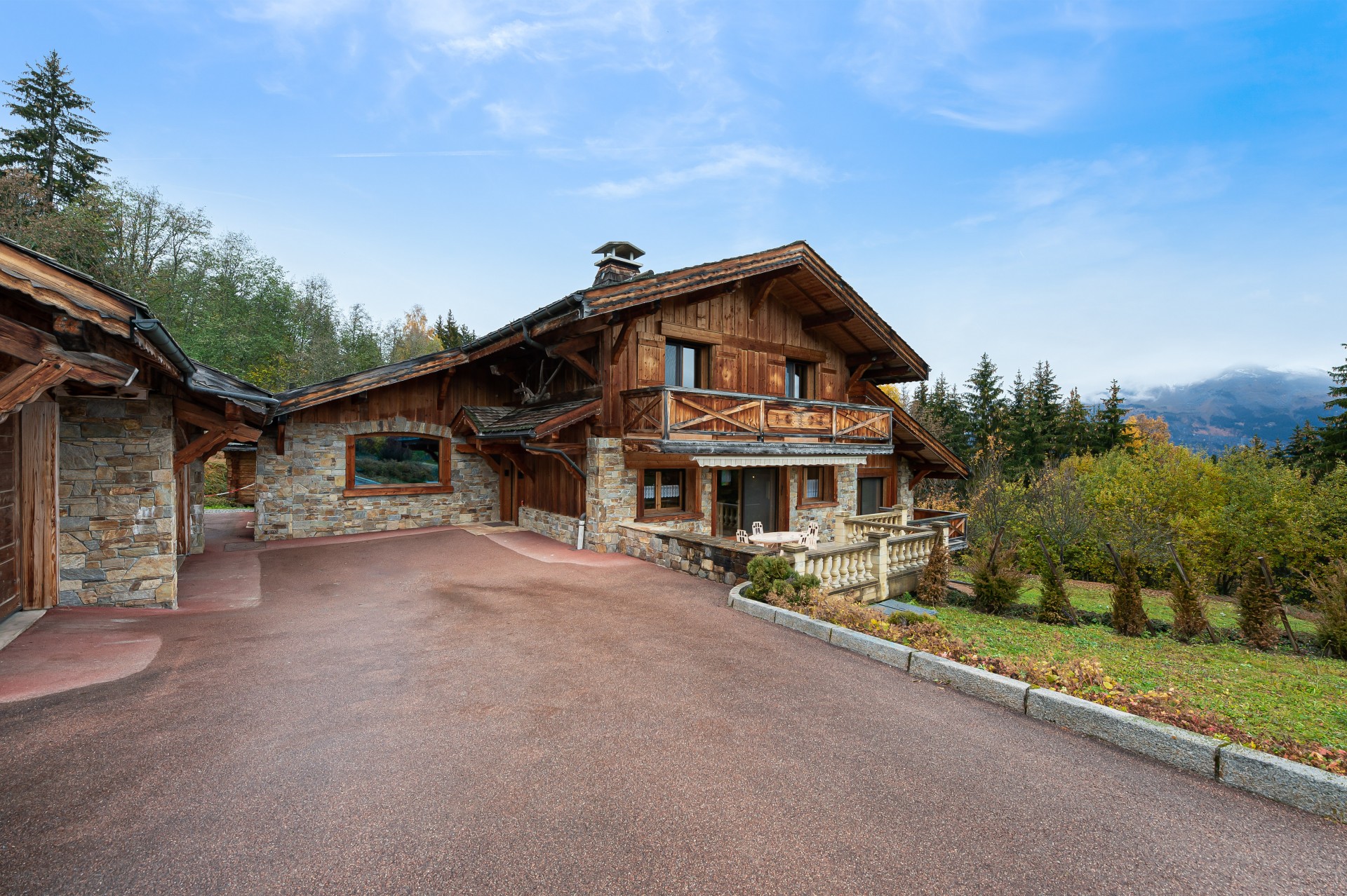 Saint Gervais Location Chalet Luxe Galena Parking