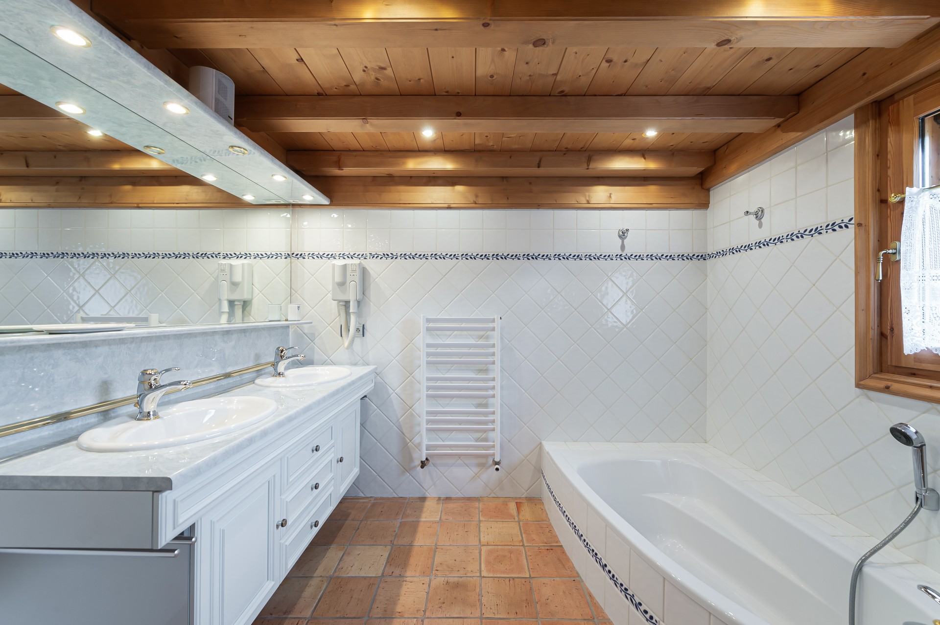 Saint Gervais Location Chalet Luxe Galena Salle De Bain 4