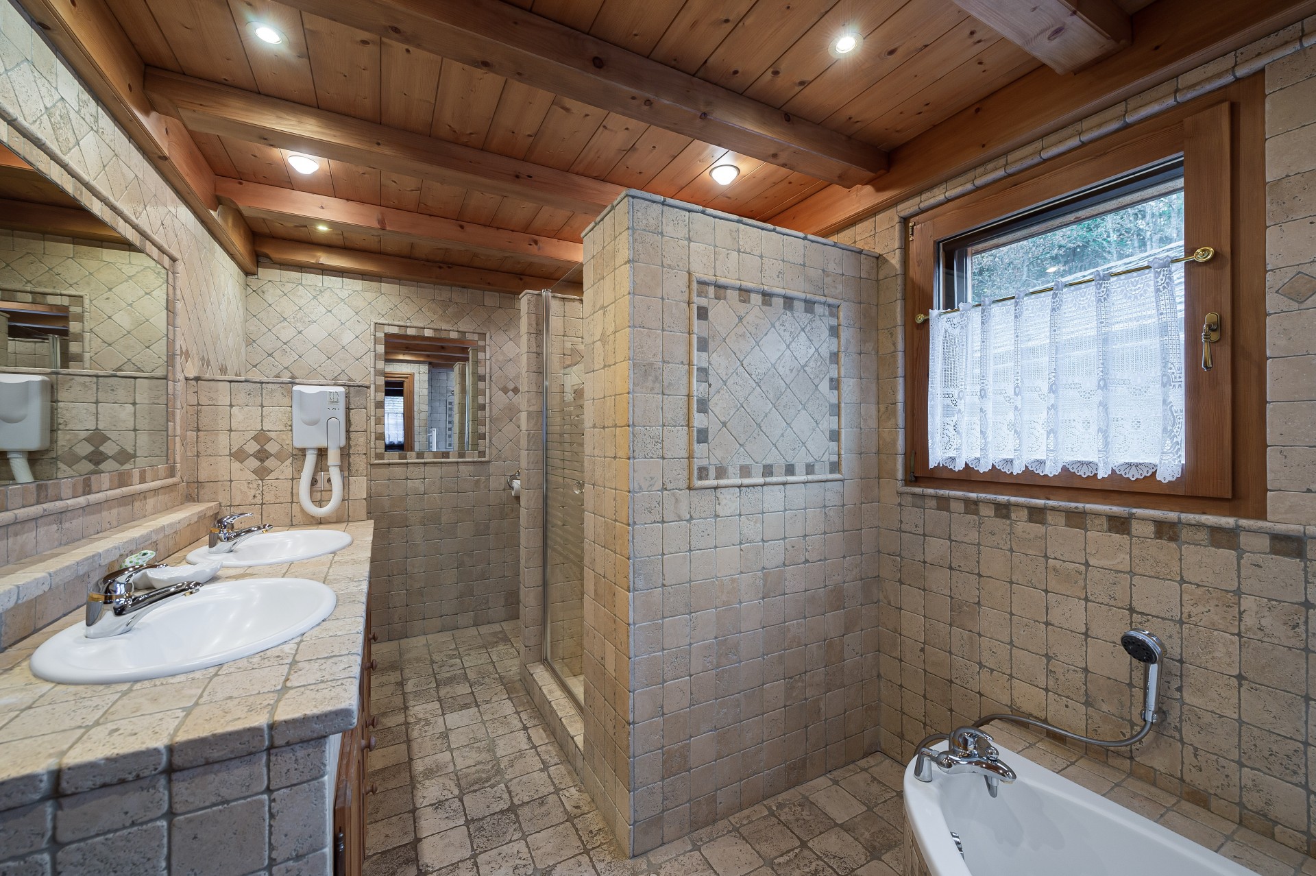 Saint Gervais Location Chalet Luxe Galena Salle De Bain 5