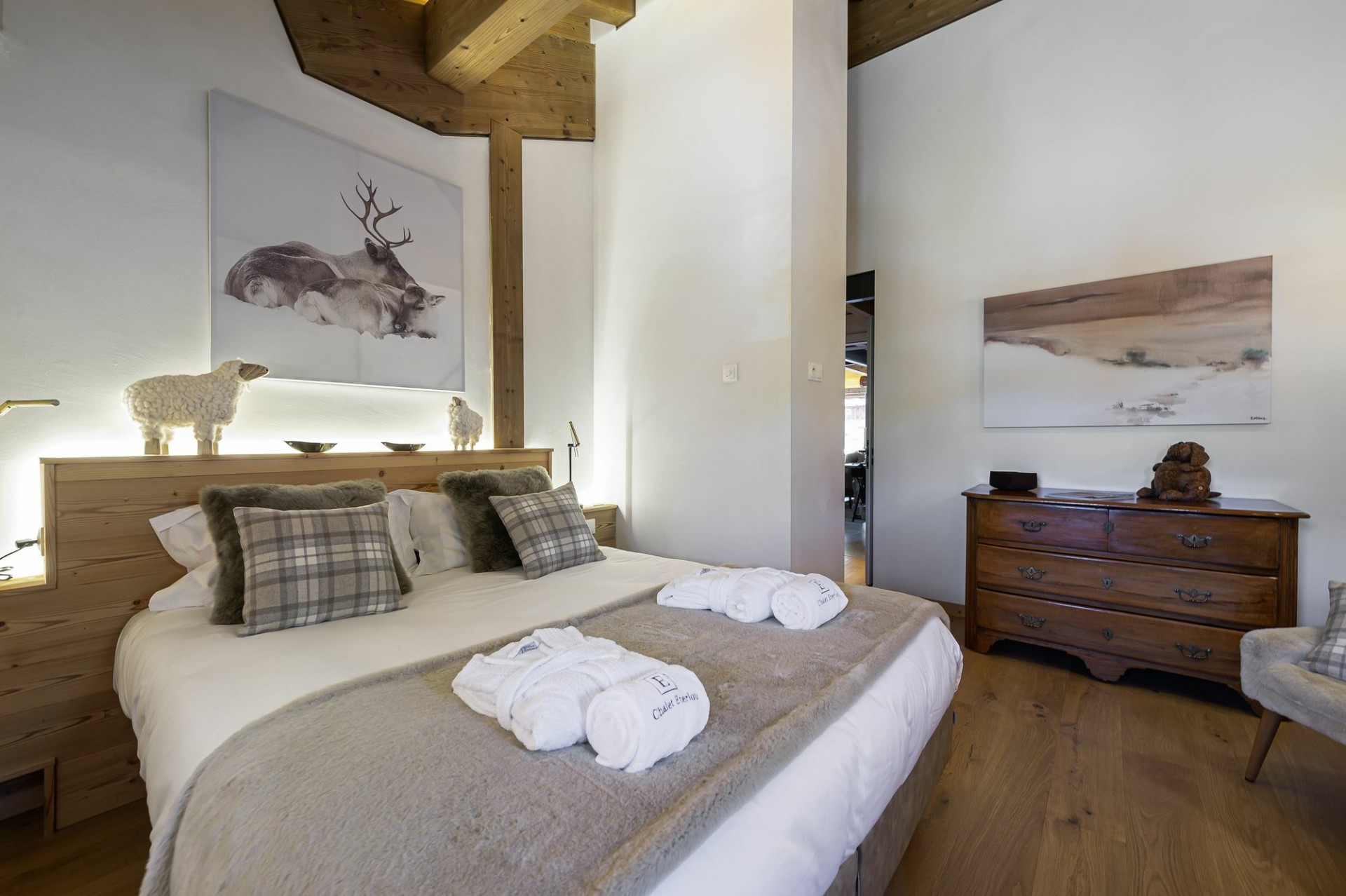 Saint Martin Belleville Luxury Rental Chalet Ipalou Bedroom 3