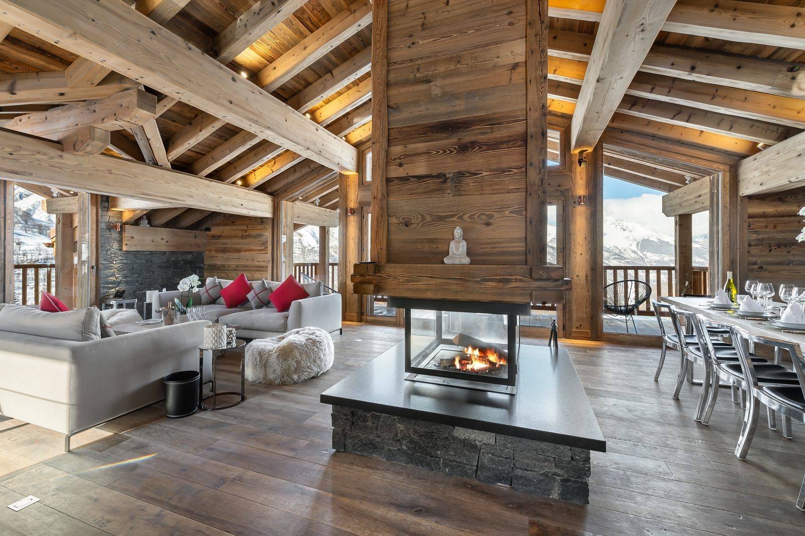 Saint Martin De Belleville Luxury Rental Chalet Ipalio Living Room 2