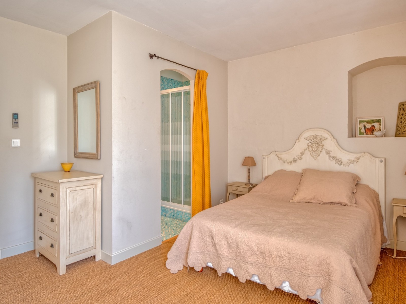 Saint Rémy De Provence Luxury Rental Villa Mahilia Bedroom 2