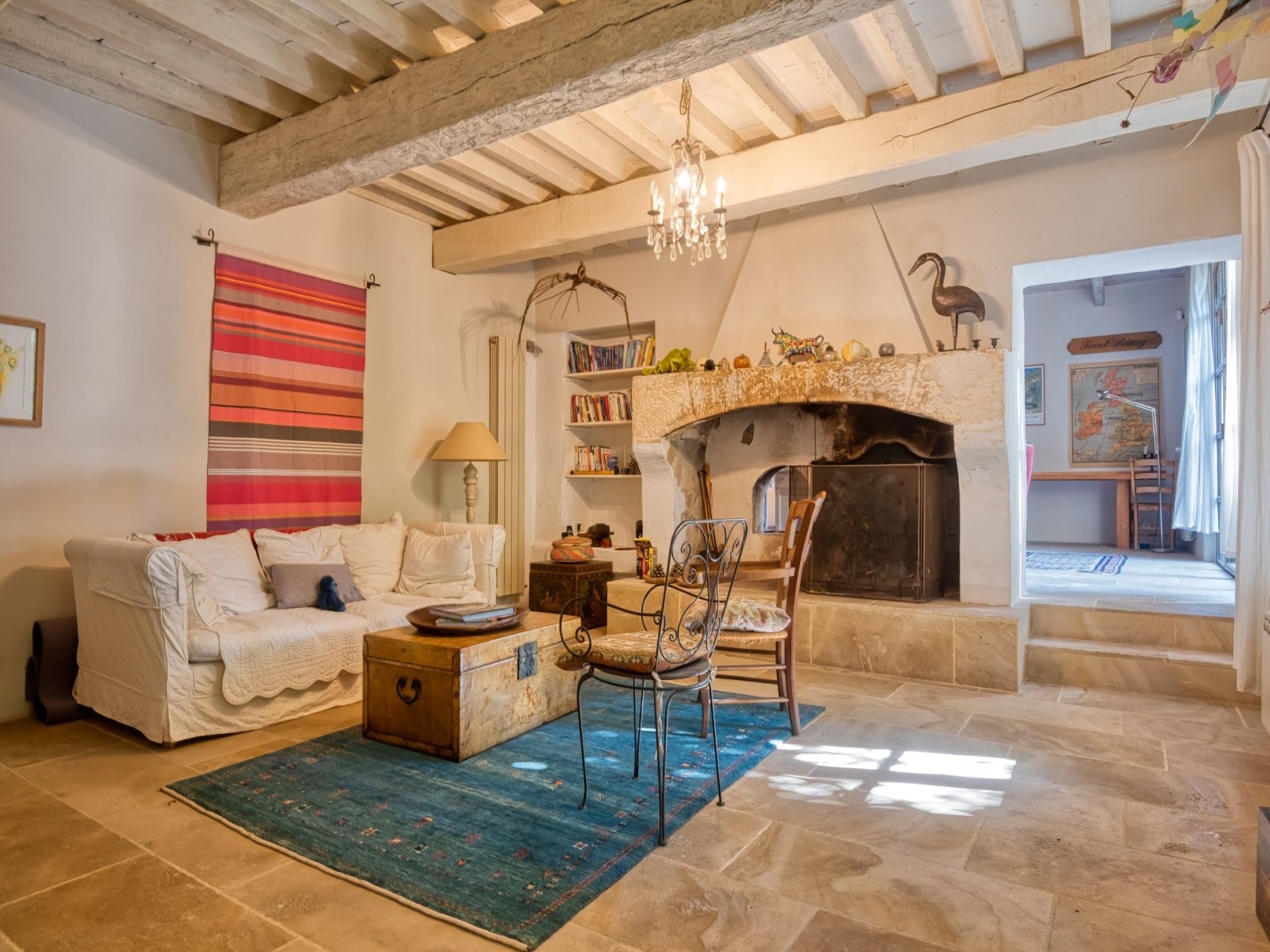 Saint Rémy De Provence Luxury Rental Villa Mahilia Living Room 2