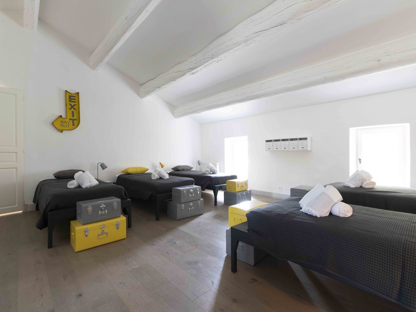 Saint Rémy De Provence Luxury Rental Villa Mercasite Bedroom 8