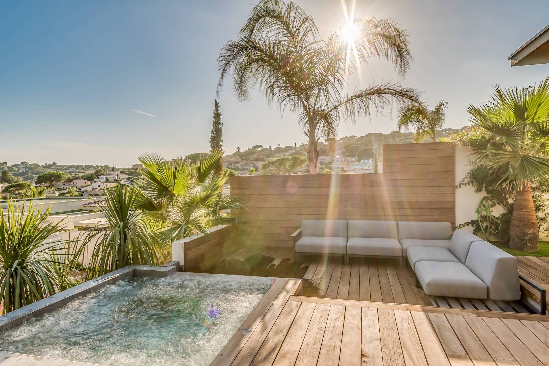 Saint Tropez Luxury Rental Villa Saxifrage Terrace 3