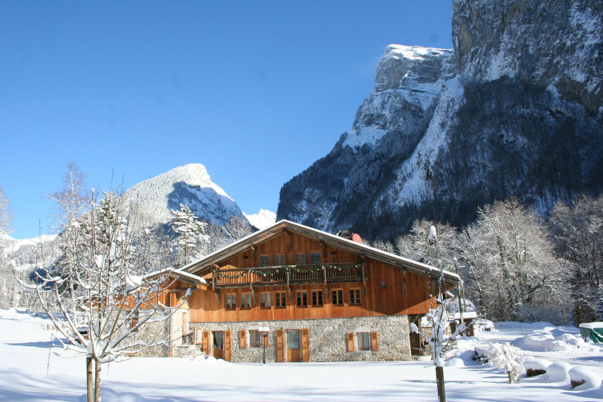 Samoens Location Chalet Luxe Safflorite Chalet Enneigé