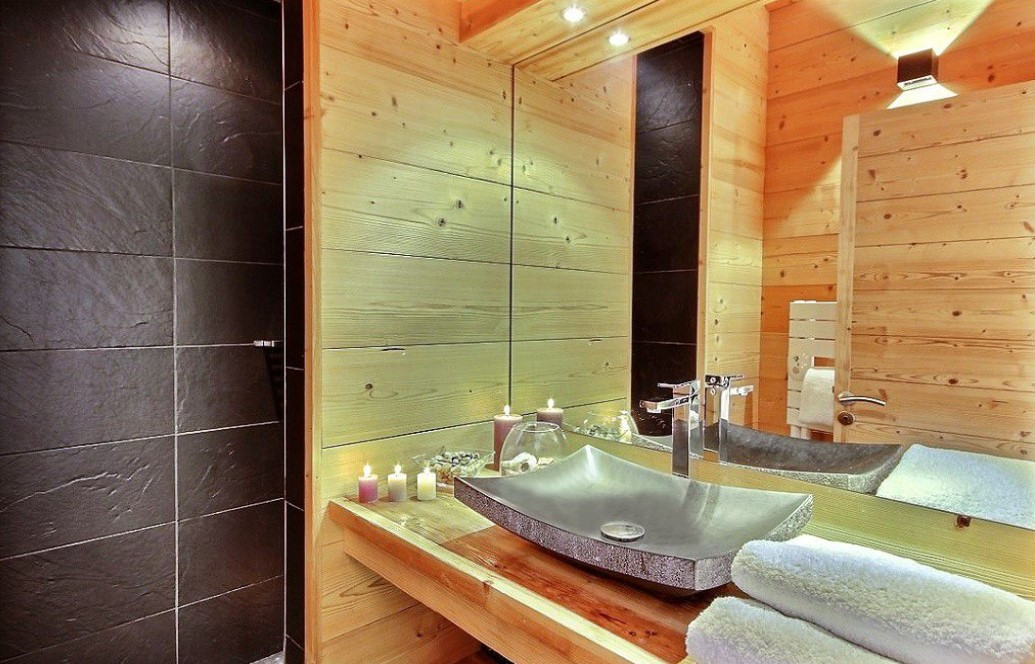 Serre Chevalier Location Chalet Luxe Secroidite Douche 2