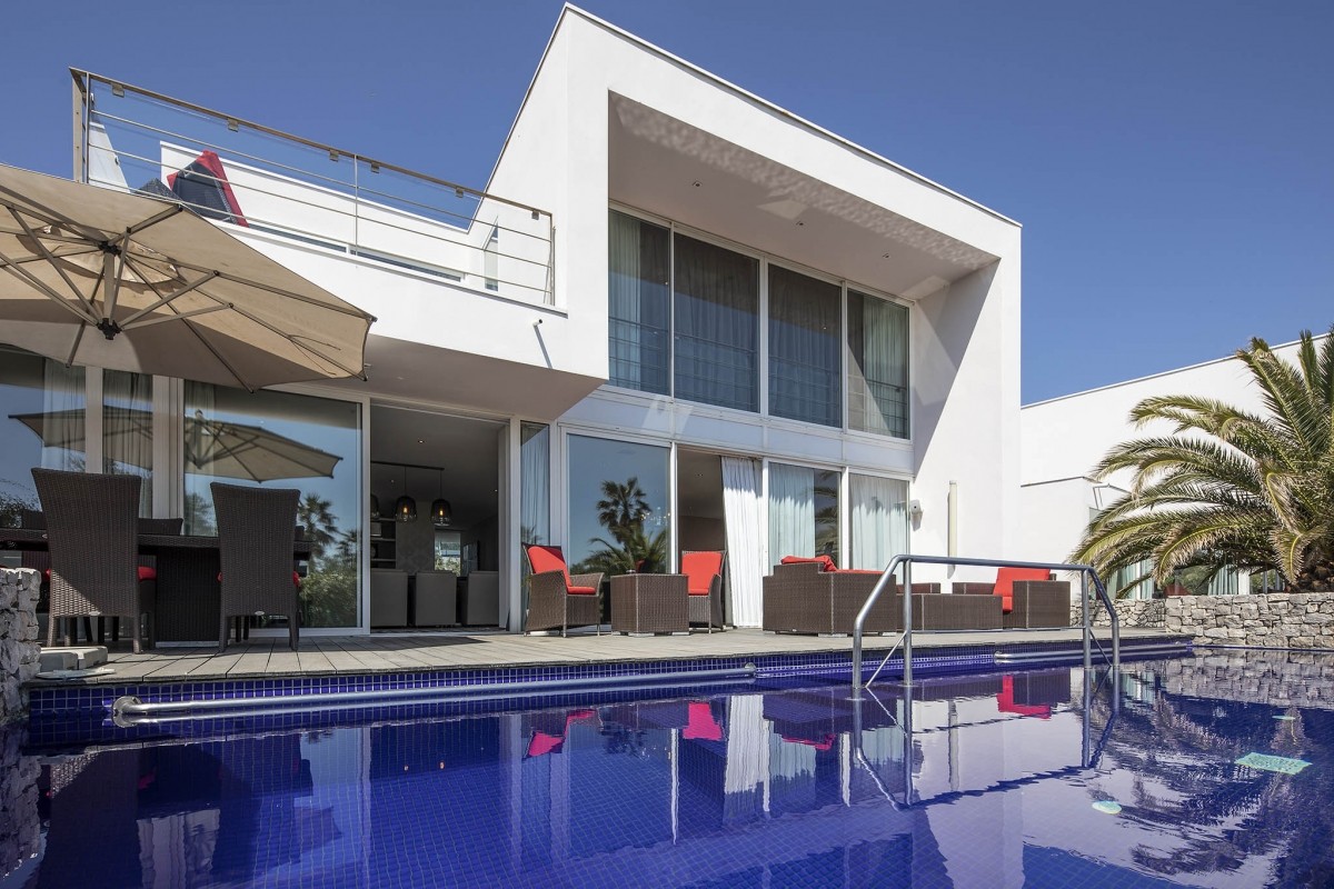 Sète Location Villa Luxe Sénévé Noir Piscine