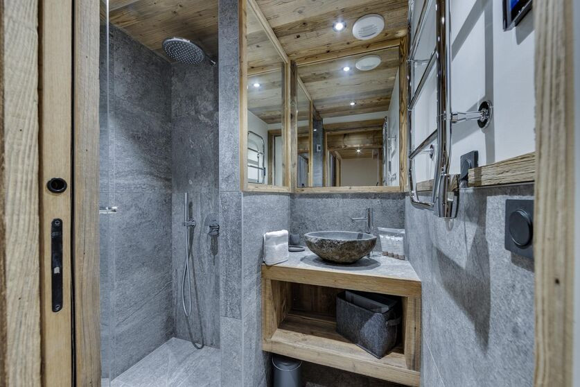 Tignes Location Appartement Luxe Annikate Douche 