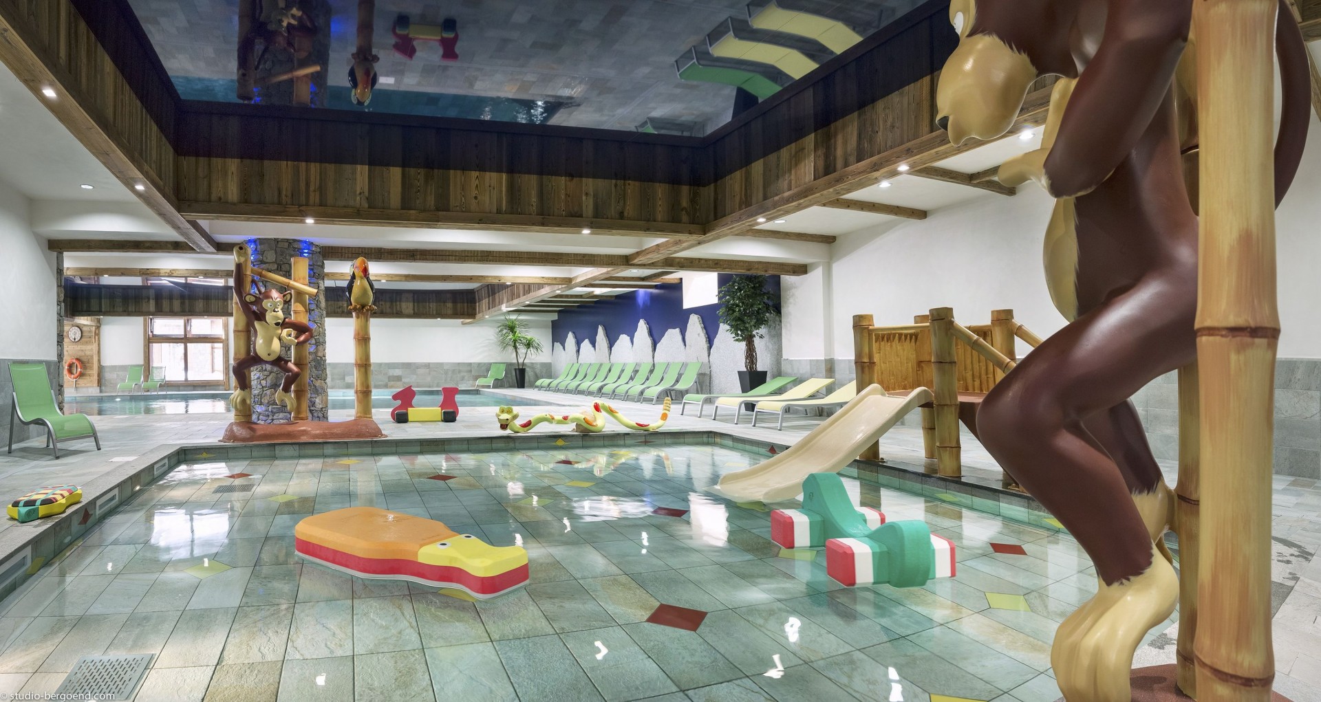 Tignes Rental Apartment Luxury Micata Swimming Pool 1