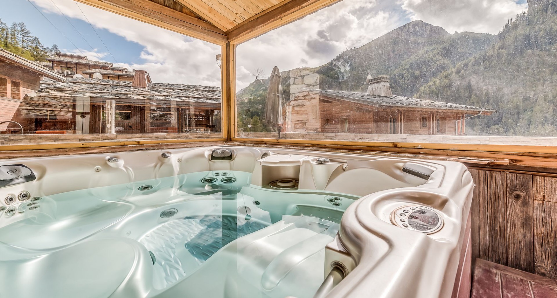 Tignes Location Chalet Luxe Agrezite Jacuzzi