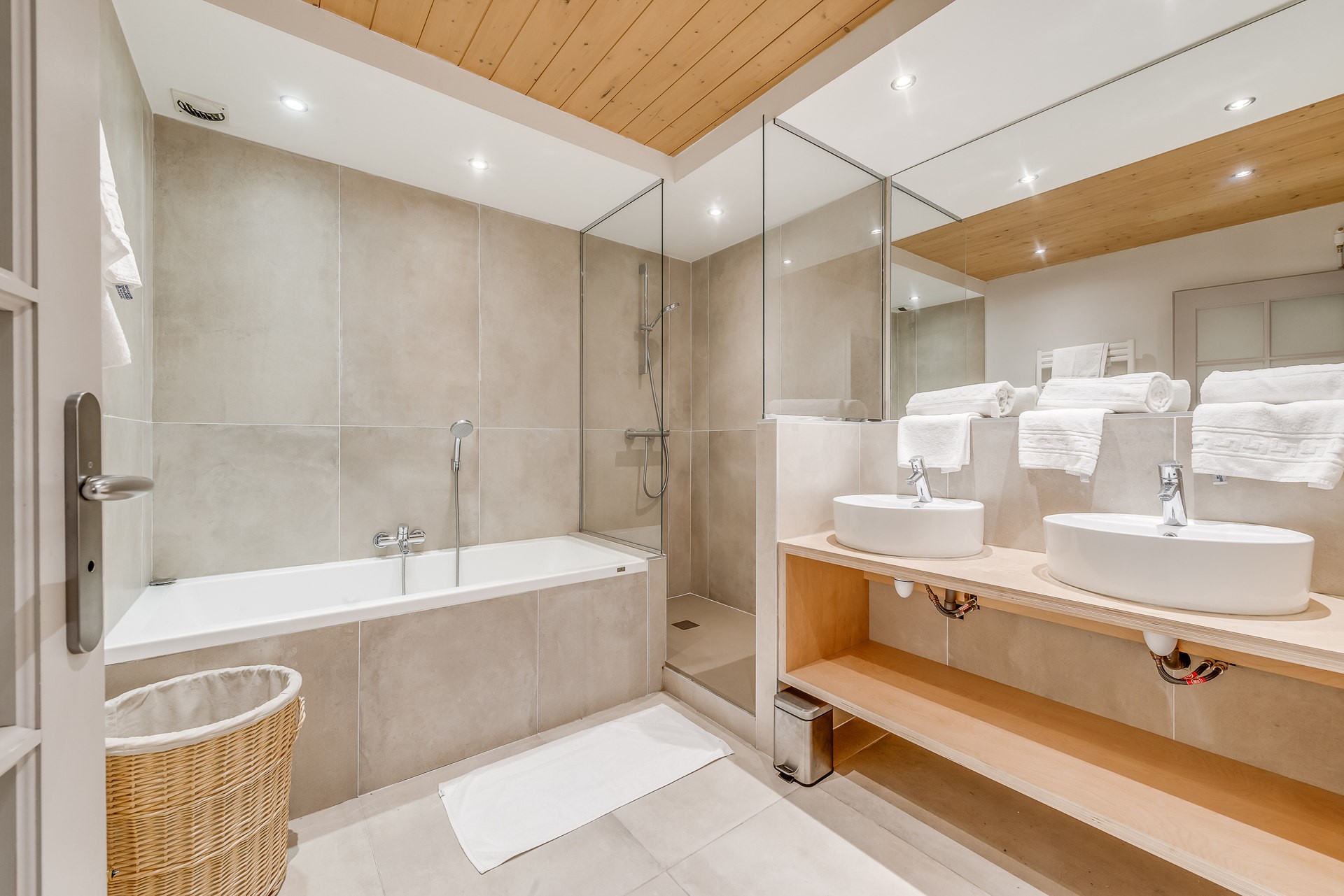 Tignes Location Chalet Luxe Valumarite Salle De Bain 