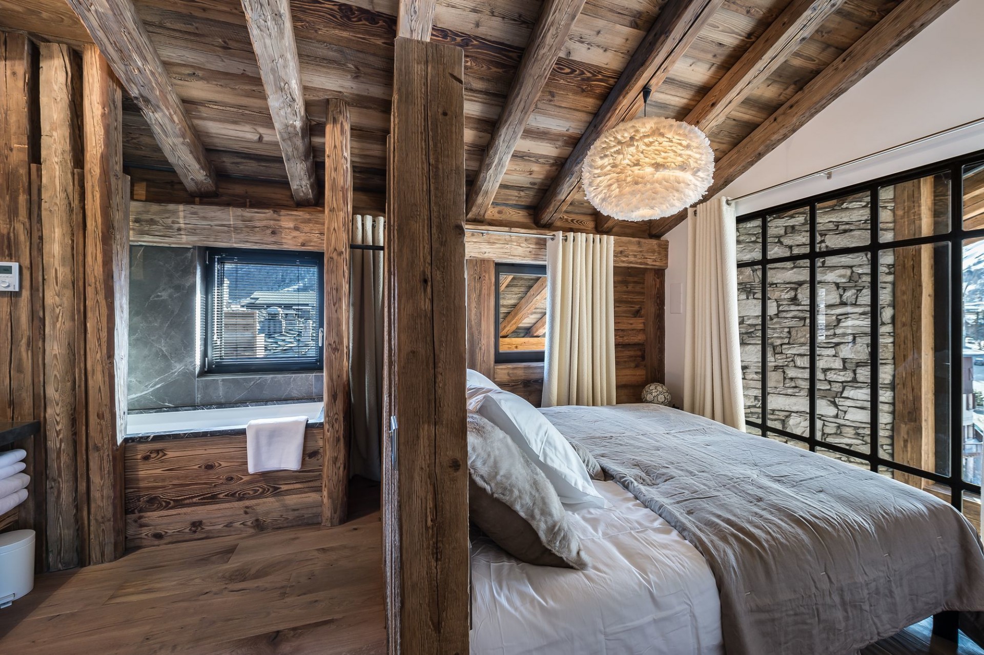 Val d’Isère Location Appartement Luxe Aramias Chambre 2
