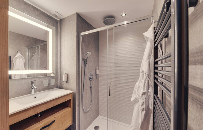 Val D'Isère Location Appartement Dans Résidence Luxe Avalisi Salle De Bain