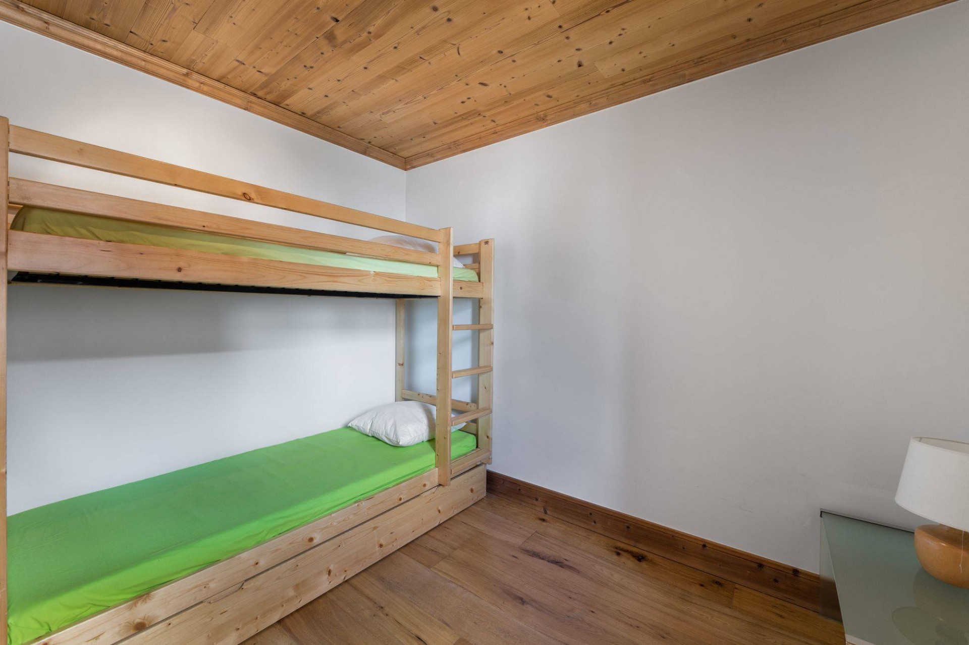 Val d’Isère Luxury Rental Appartment Burton Bedroom