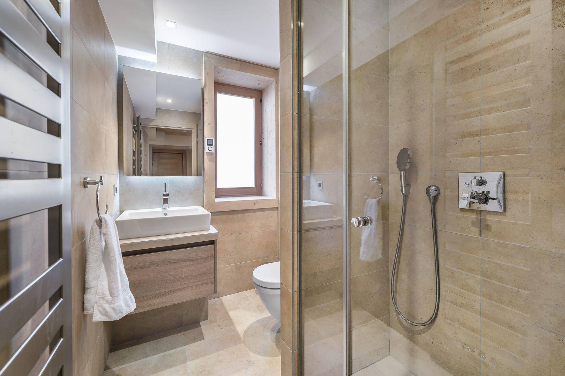 Val d’Isère Luxury Rental Appartment Cybali Bathroom 2