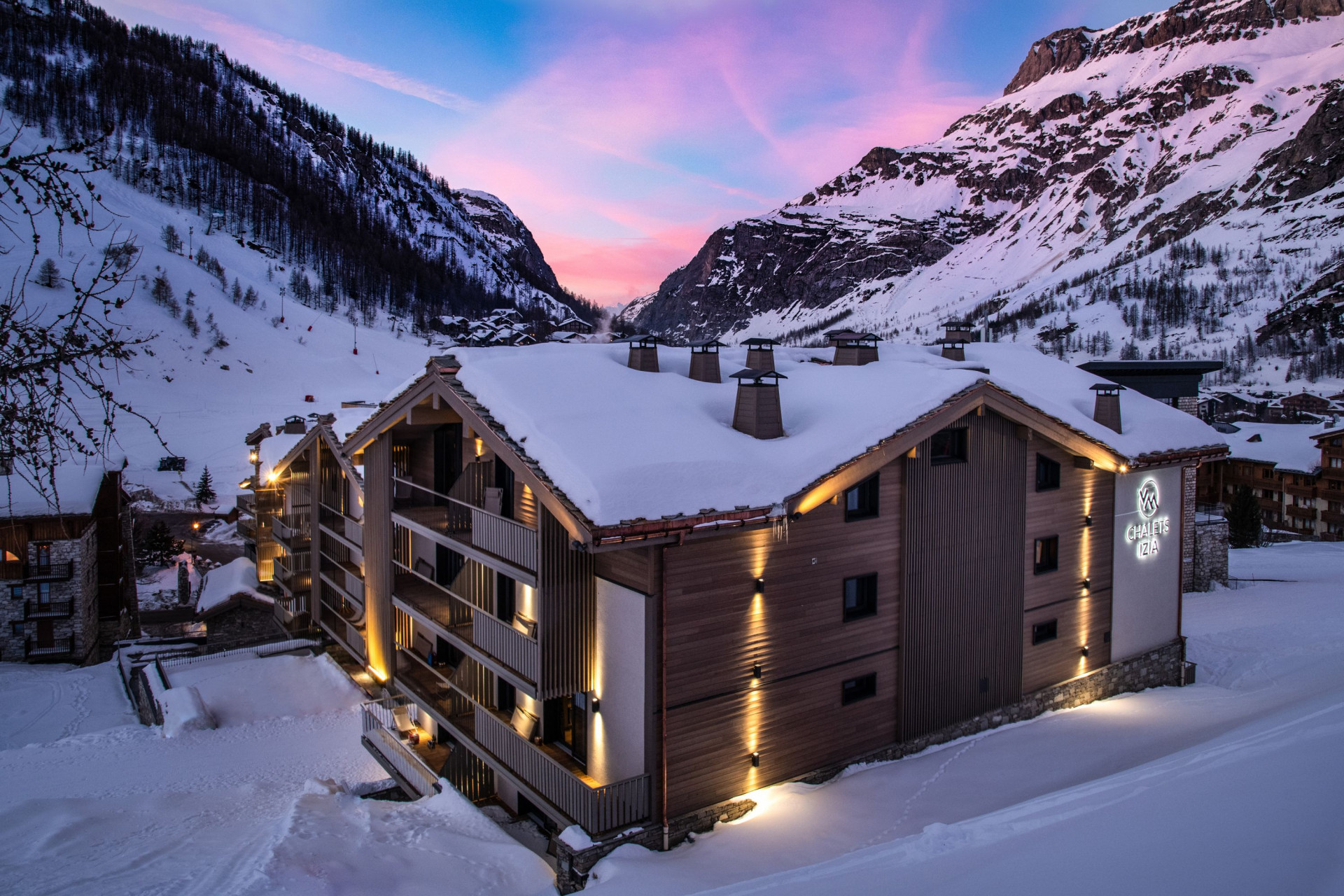 Val D'isère Location Appartement Dans Résidence Luxe Fitizon Extérieur Nuit