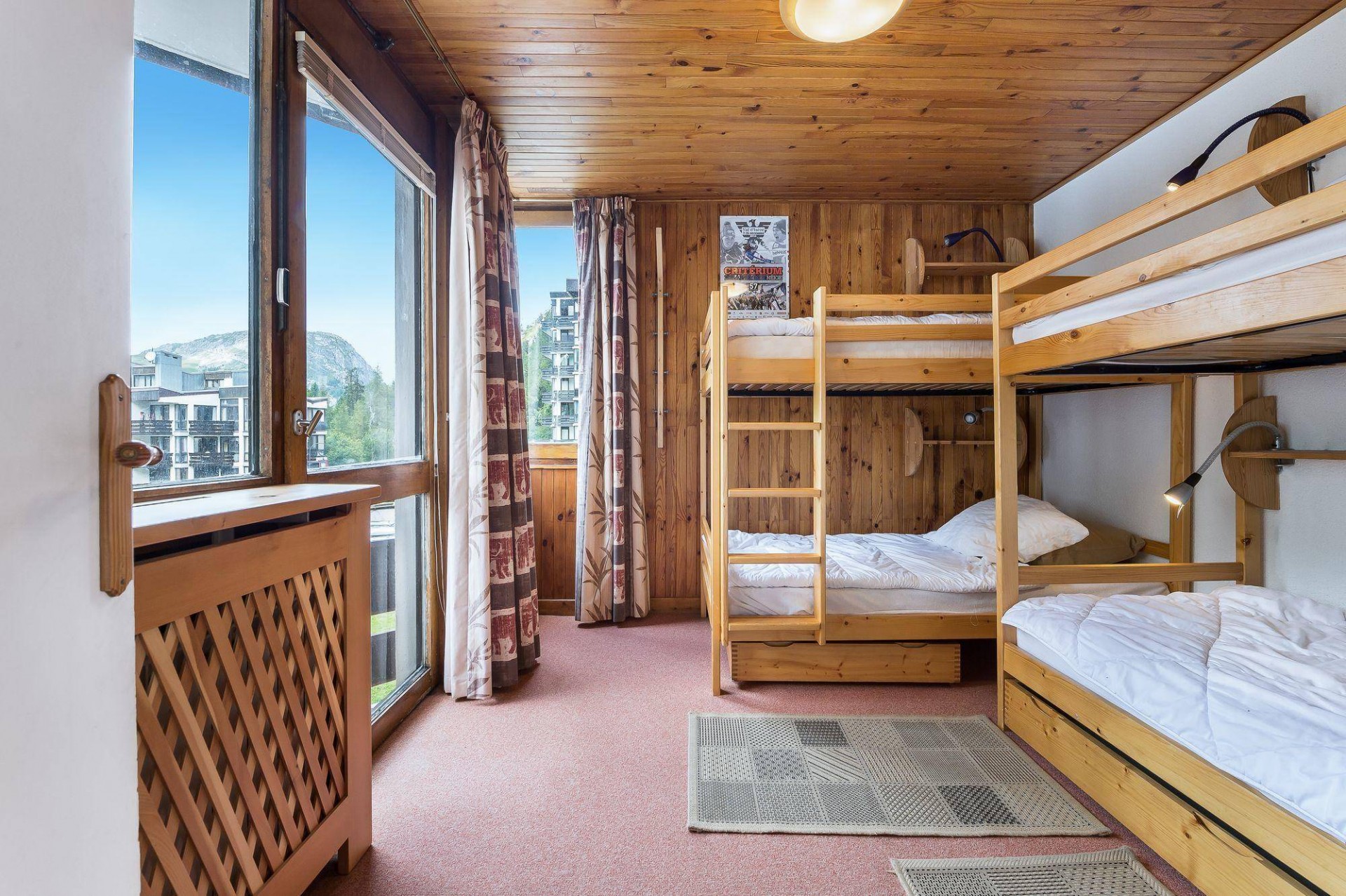 Val d’Isère Location Appartement Luxe Jadenois Chambre