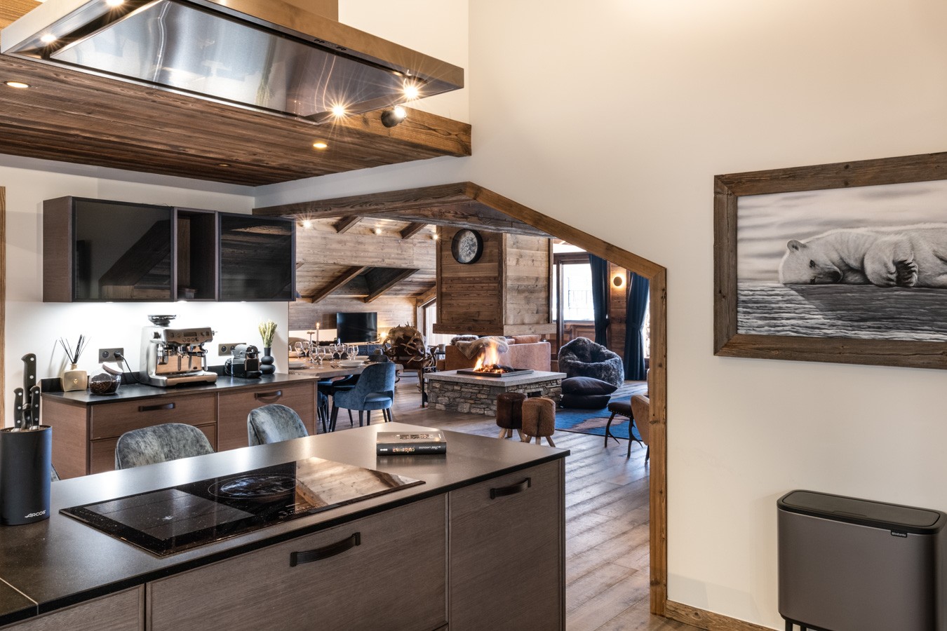 Val D'Isère Location Appartement Dans Résidence Luxe Tanikite Séjour Cuisne