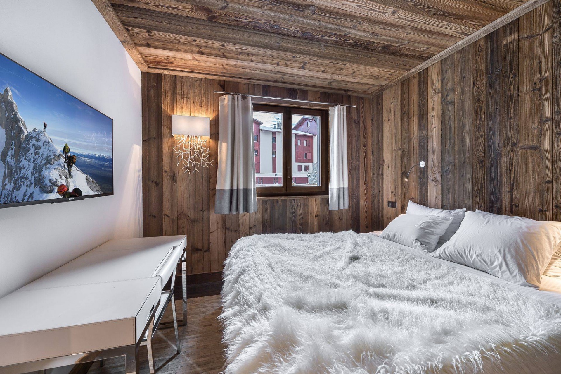 Val d’Isère Luxury Rental Appartment Ululite Bedroom 4