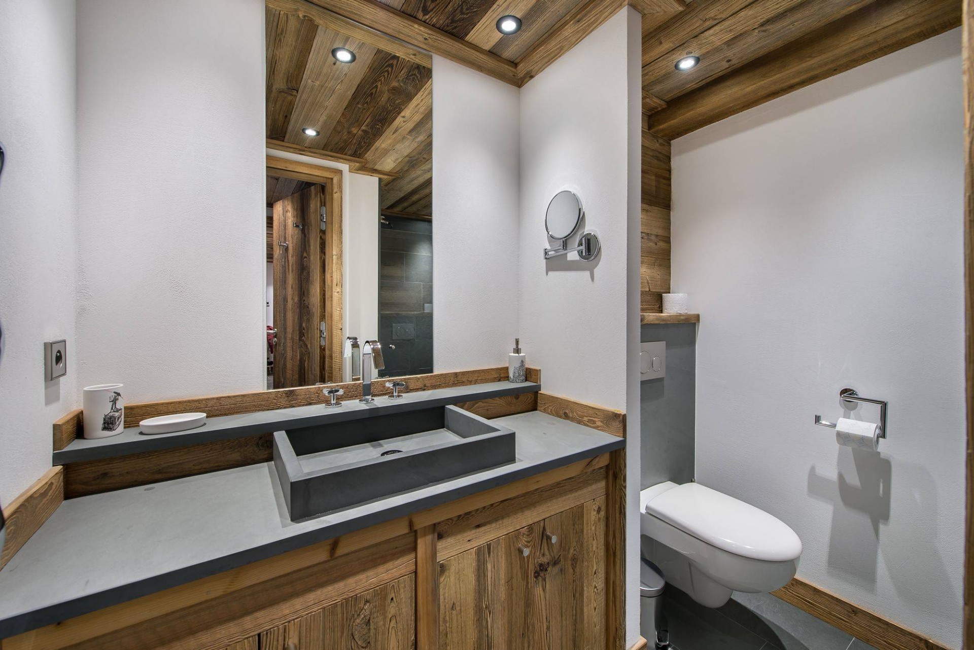 Val d’Isère Luxury Rental Appartment Ululite Bathroom 3