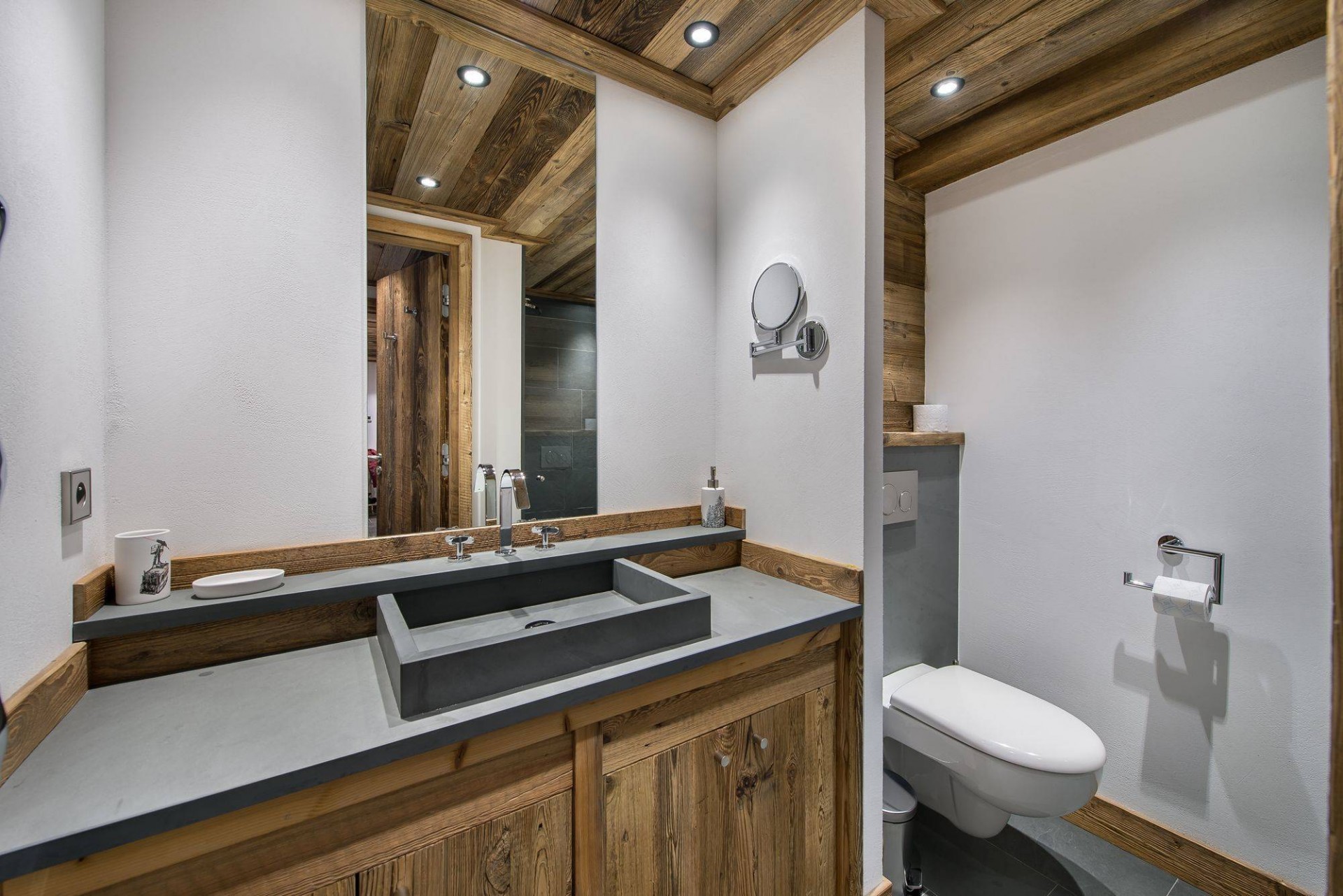 Val d’Isère Location Appartement Luxe Ululite Salle De Bain 3