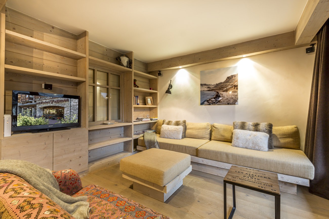 Val d’Isère Luxury Rental Apartment Vadakite Living Area 2