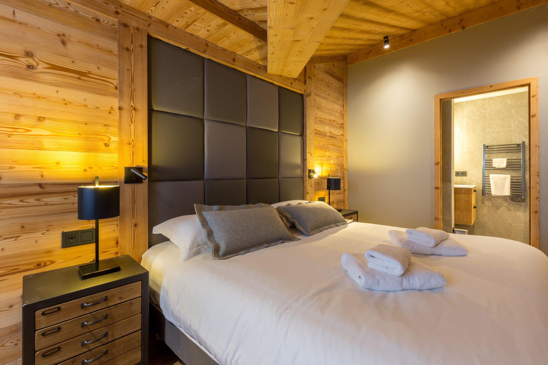 Val d’Isère Luxury Rental Appartment Valerine Bedroom 3