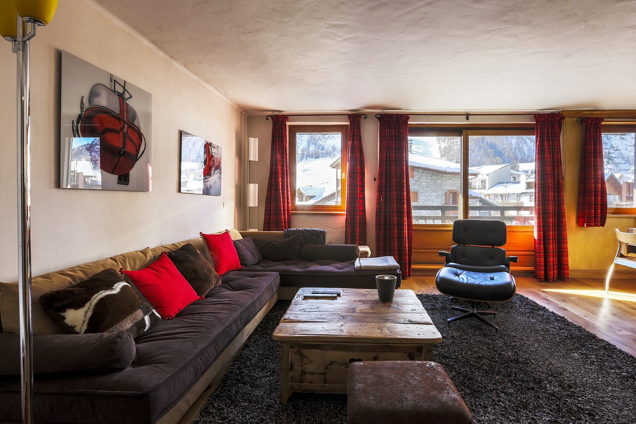 Val d’Isère Location Appartement Luxe Vanuralite Séjour 2