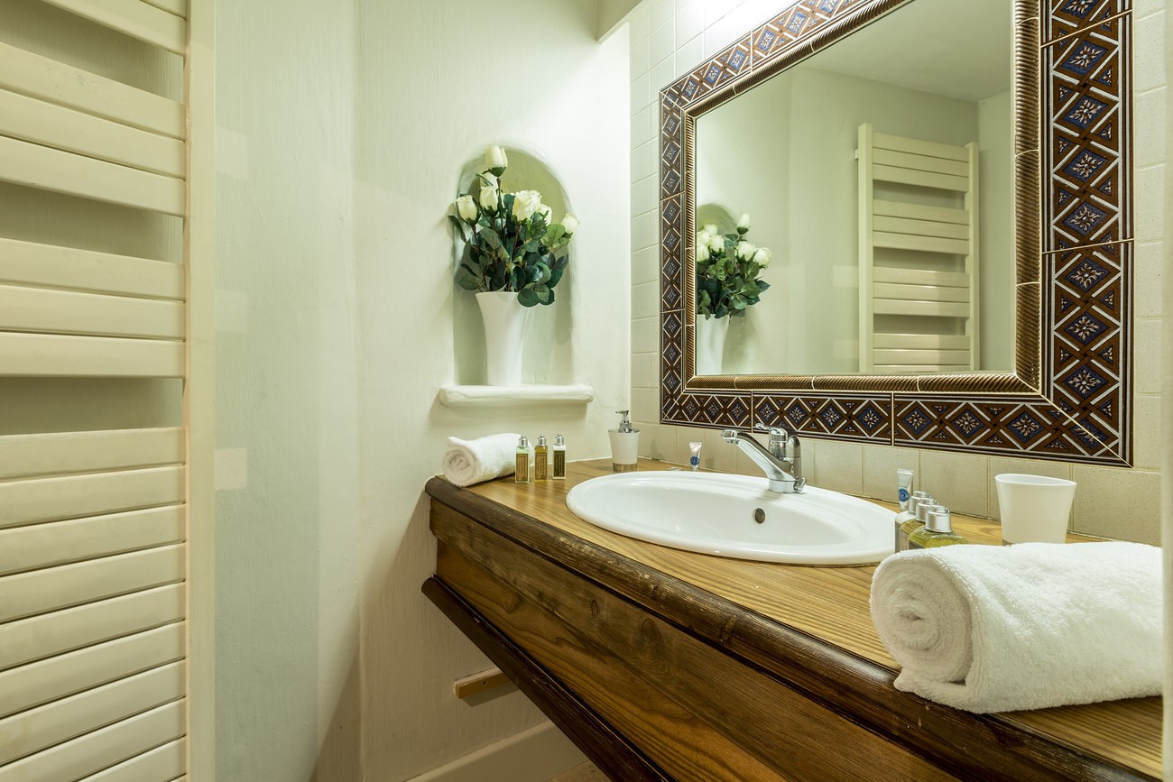 Val d’Isère Luxury Rental Apartment Varalite Bathroom