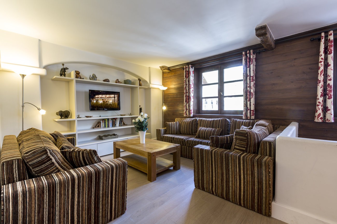 Val d’Isère Luxury Rental Apartment Varalite Living Area 2