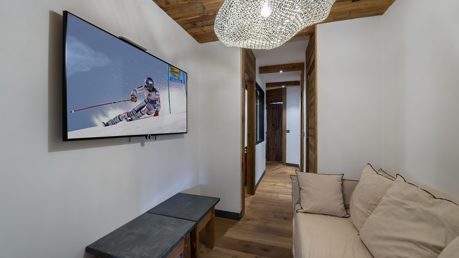 val-d-isere-location-appartement-luxe-salon