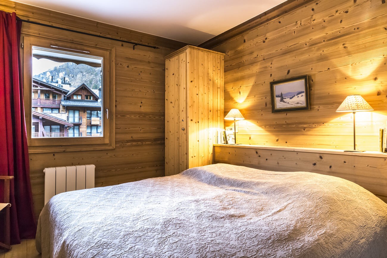Val d’Isère Luxury Rental Apartment Vaselite Bedroom 2