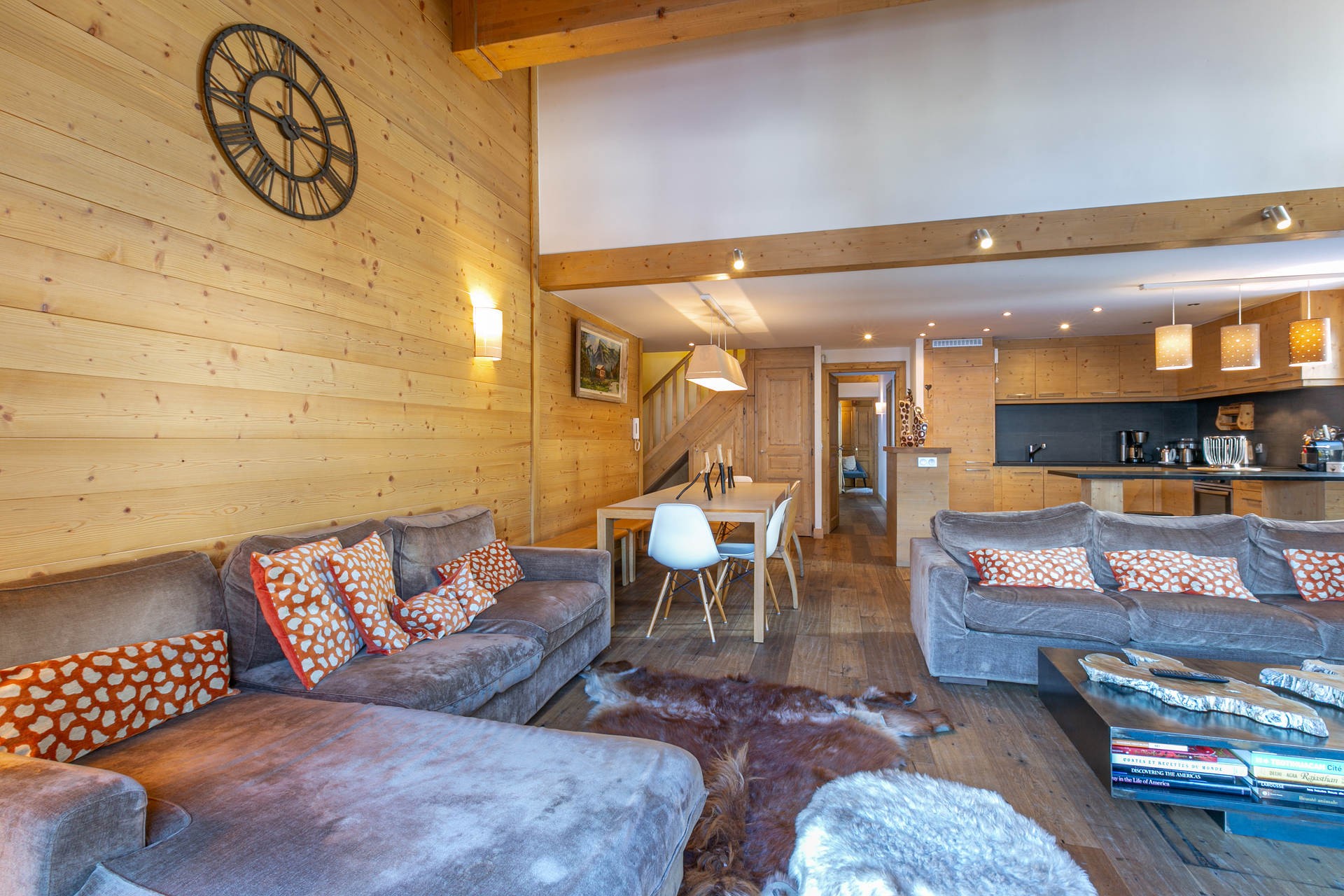 Val d’Isère Luxury Rental Apartment Vatelis Living Area 3