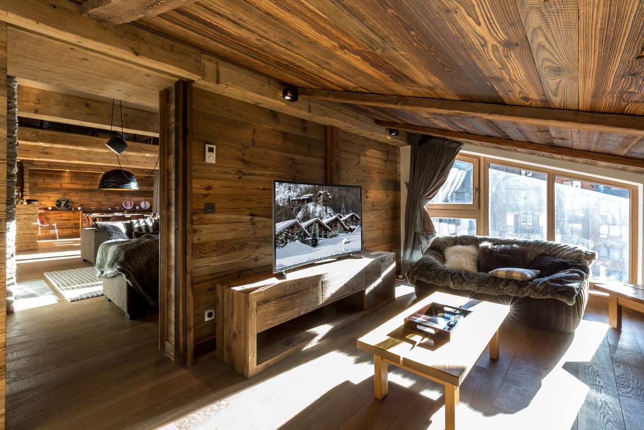 Val d’Isère Location Appartement Luxe Vatolis Tv