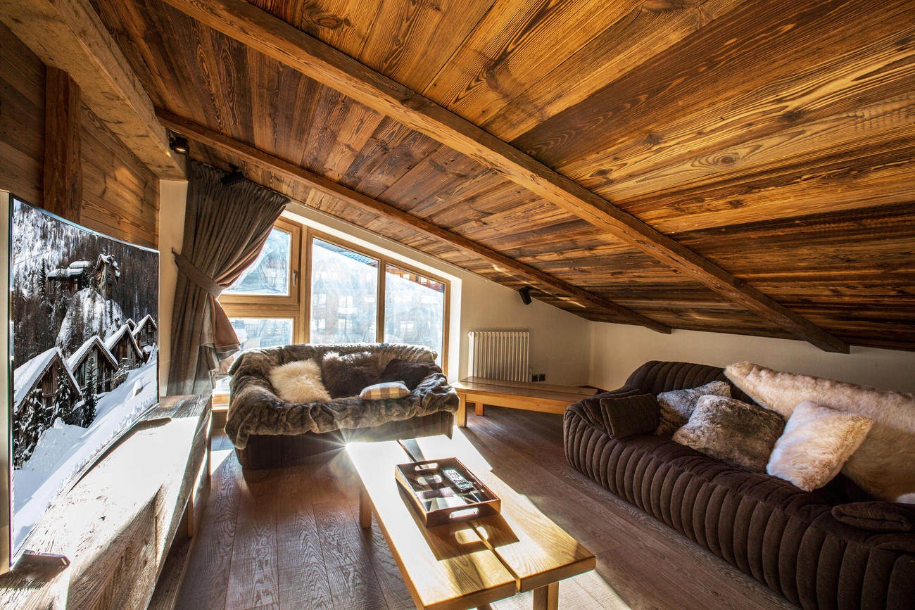 Val d’Isère Location Appartement Luxe Vatolis Tv 2