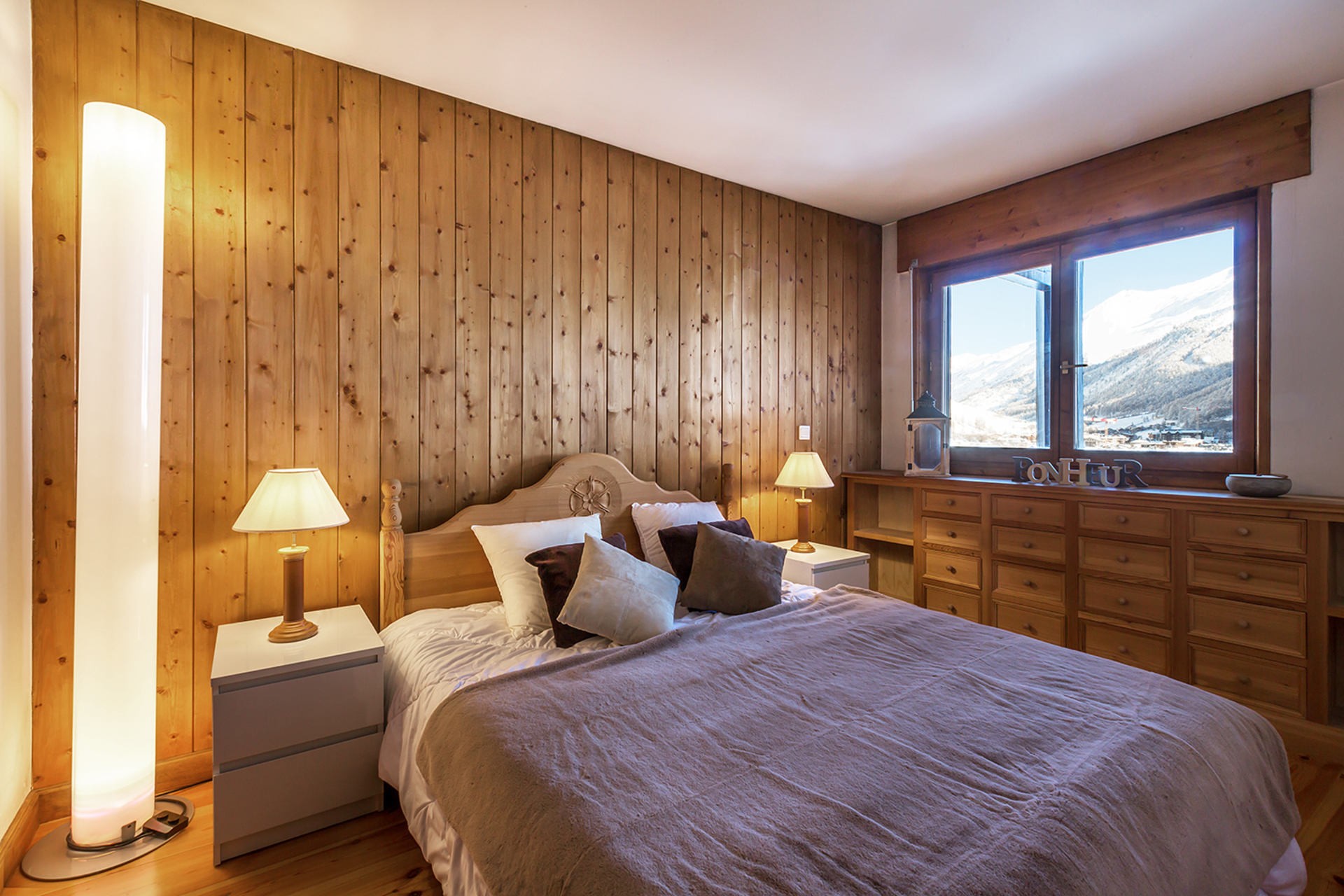 Val d’Isère Luxury Rental Apartment Vesuvin Bedroom 2