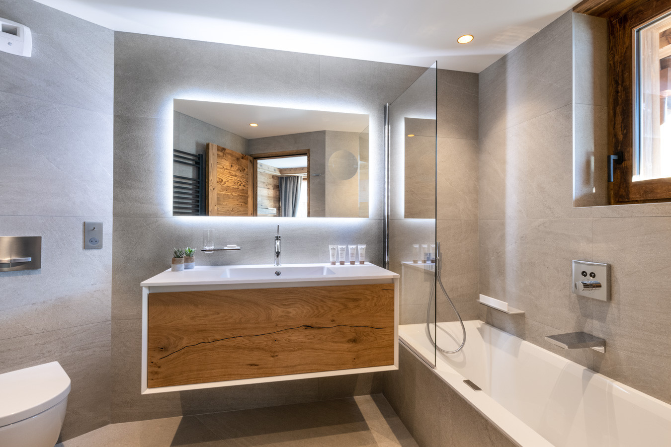 Val D'Isère Location Appartement Dans Résidence Luxe Vilige Salle De Bain