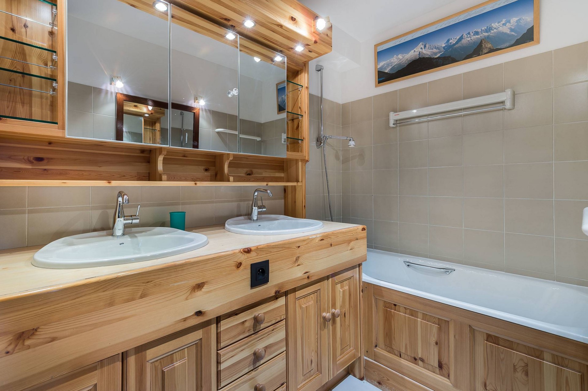 Val d’Isère Luxury Rental Appartment Vitali Bathroom