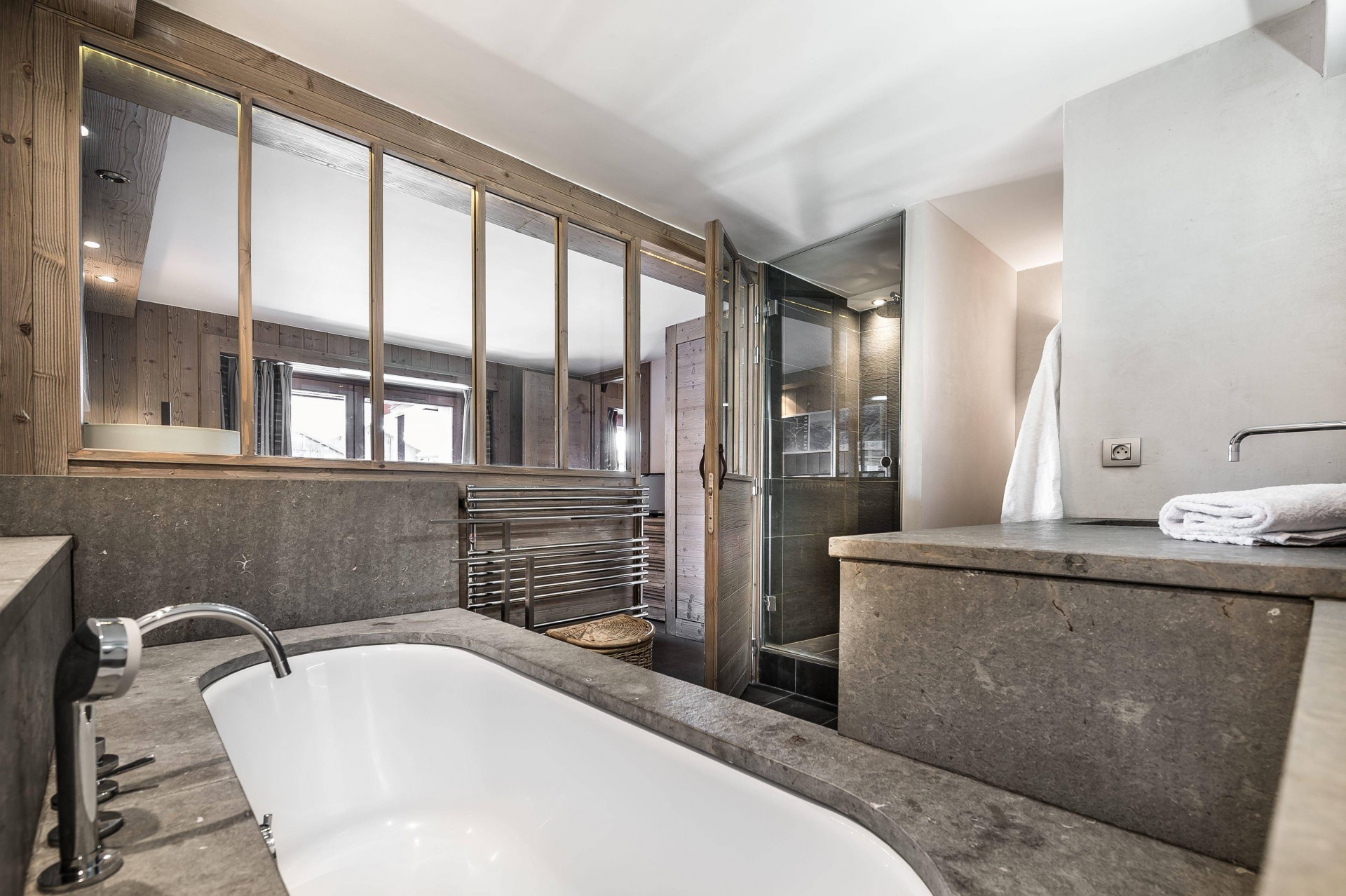 Val d’Isère Location Appartement Luxe Viteli Salle De Bain 2