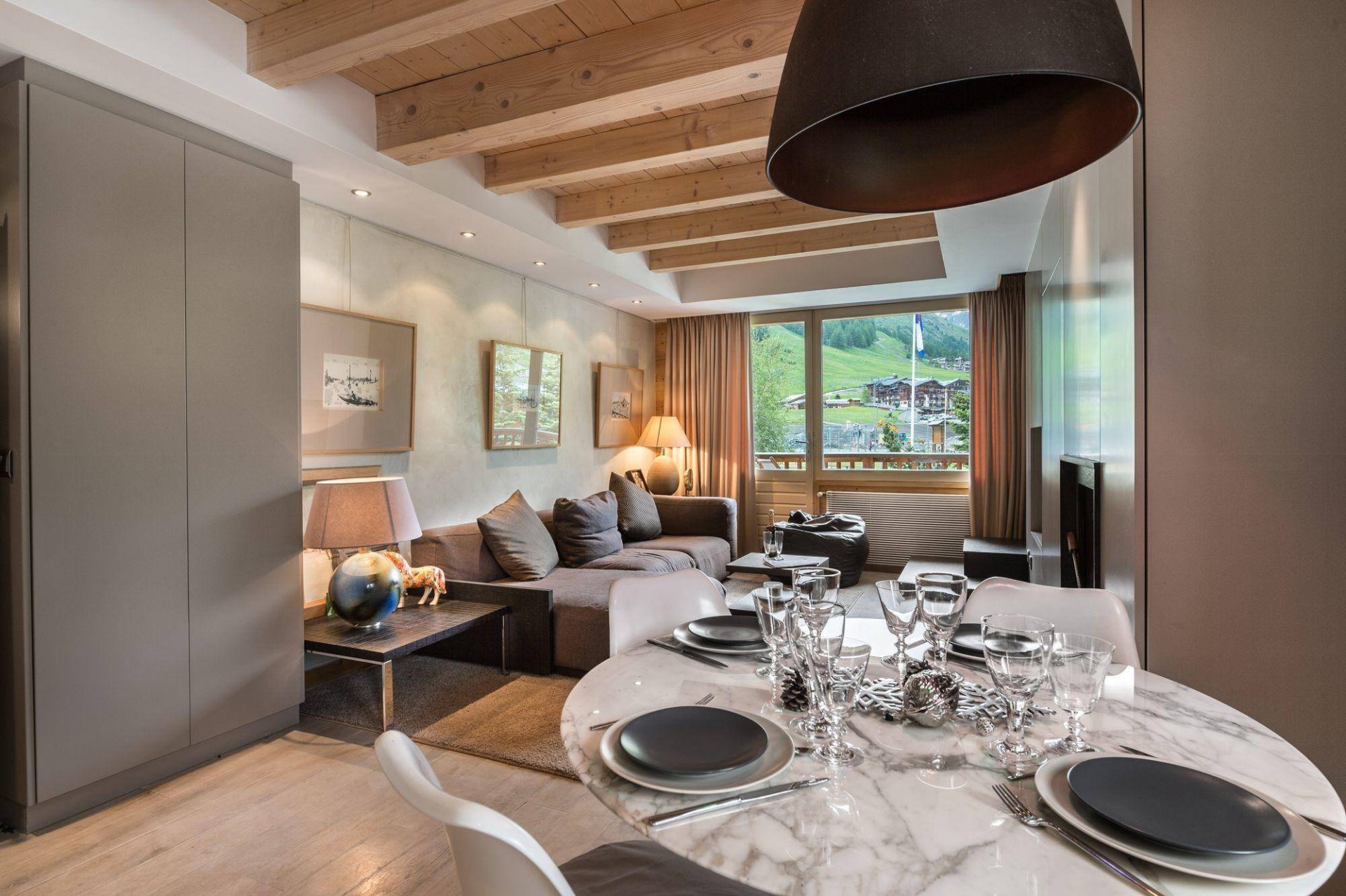 Val d’Isère Luxury Rental Appartment Vitoli Living Area