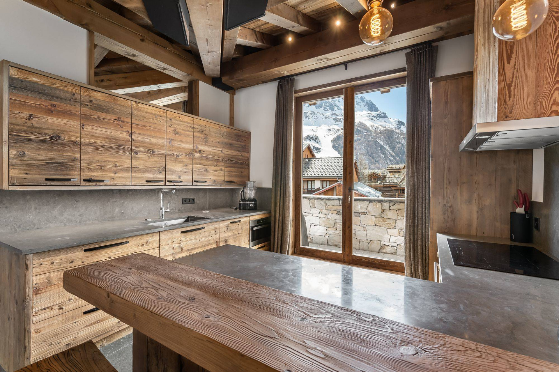 Val D'Isère Location Appartement Luxe Vizila Cuisine