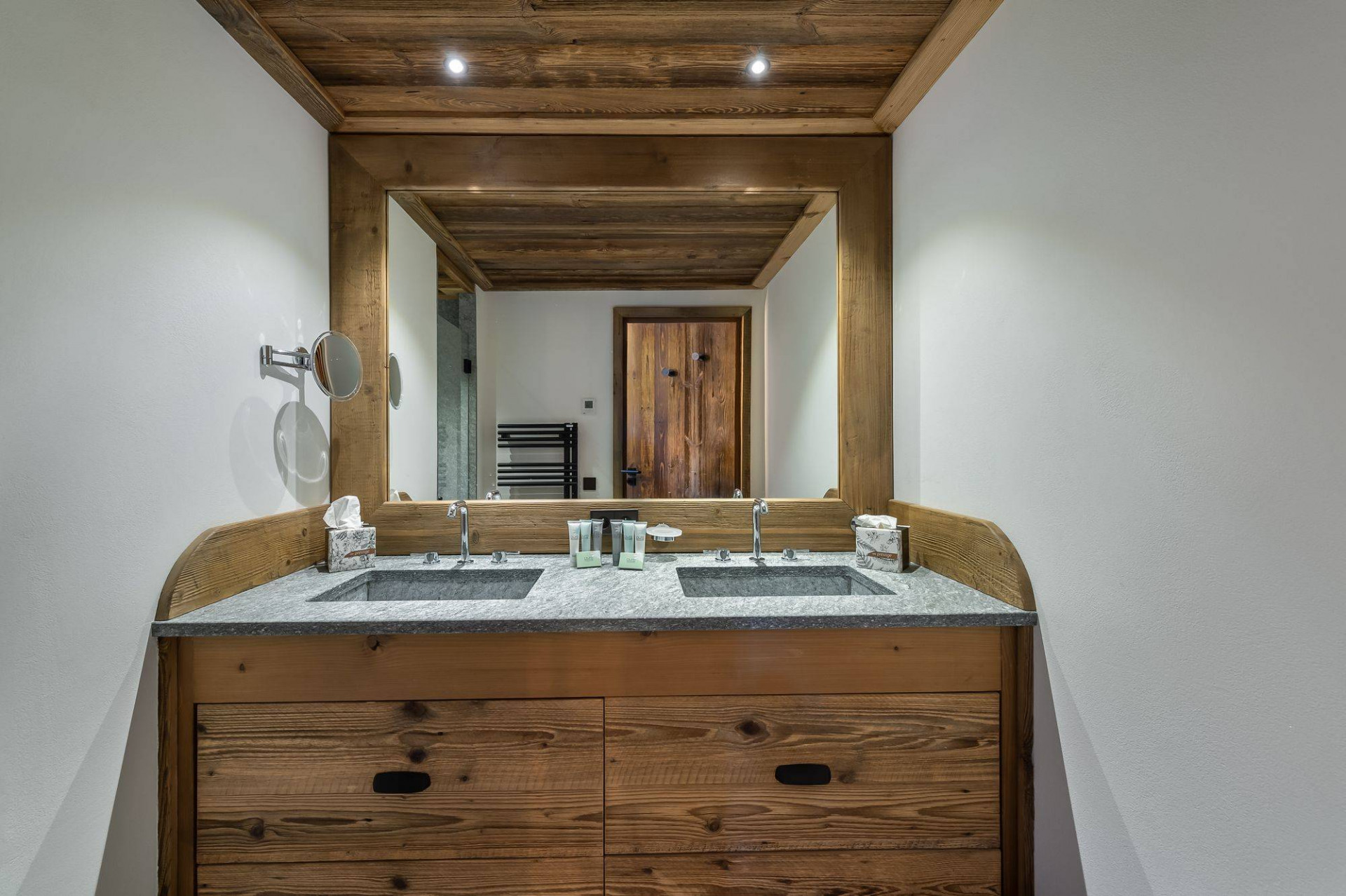 Val D'Isère Location Appartement Luxe Vizila Salle De Bain 1