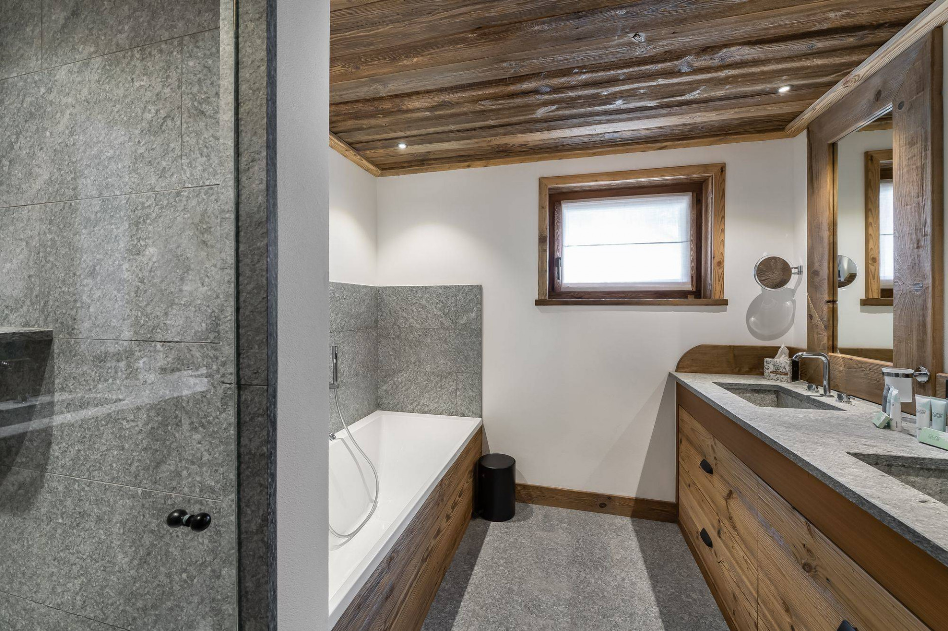 Val D'Isère Location Appartement Luxe Vizila Salle De Bain 2