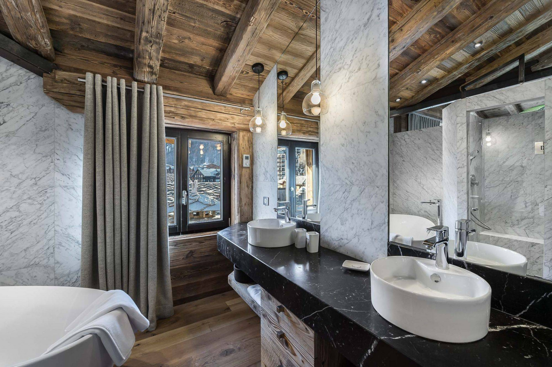 Val D'Isère Location Appartement Luxe Vonatouse Salle De Bain 2